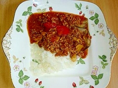 なすとトマトのキーマカレー